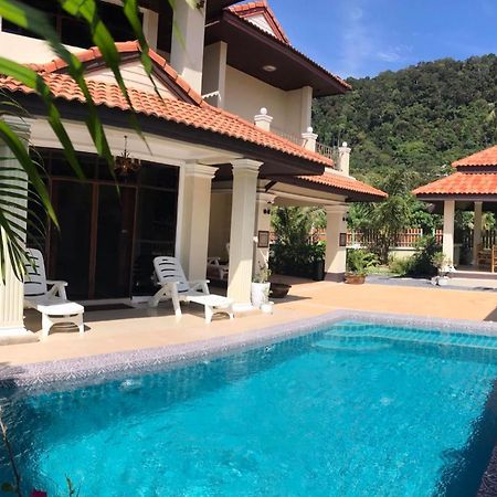 Orchid Pool -Villa 4 Bedrooms 란타섬 외부 사진